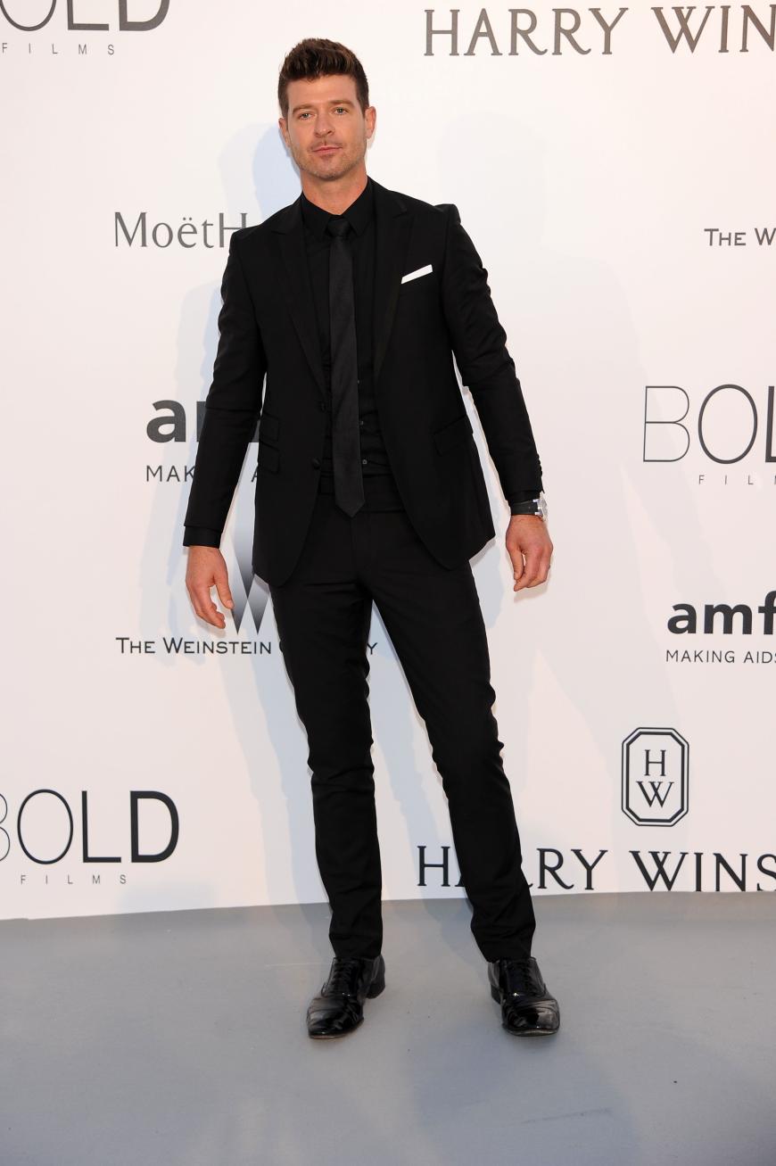 Sänger Robin Thicke muss sich derzeit vor Gericht verantworten.