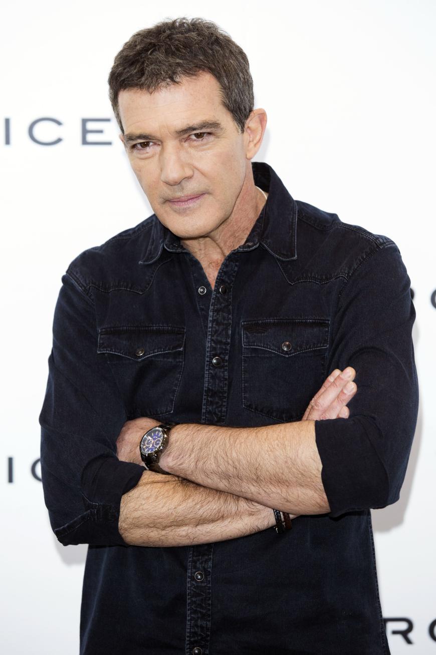 Antonio Banderas war gerade dabei, Sport zu machen, als die quälenden Schmerzen in der Brust einsetzten.