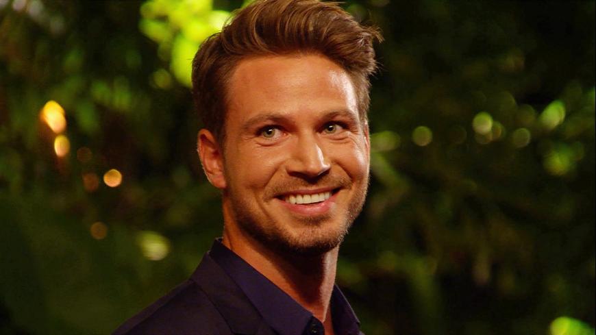 Tadaa, der Bachelor der siebten Staffel: Sebastian Pannek fiebert der ersten Nacht der Rosen entgegen.