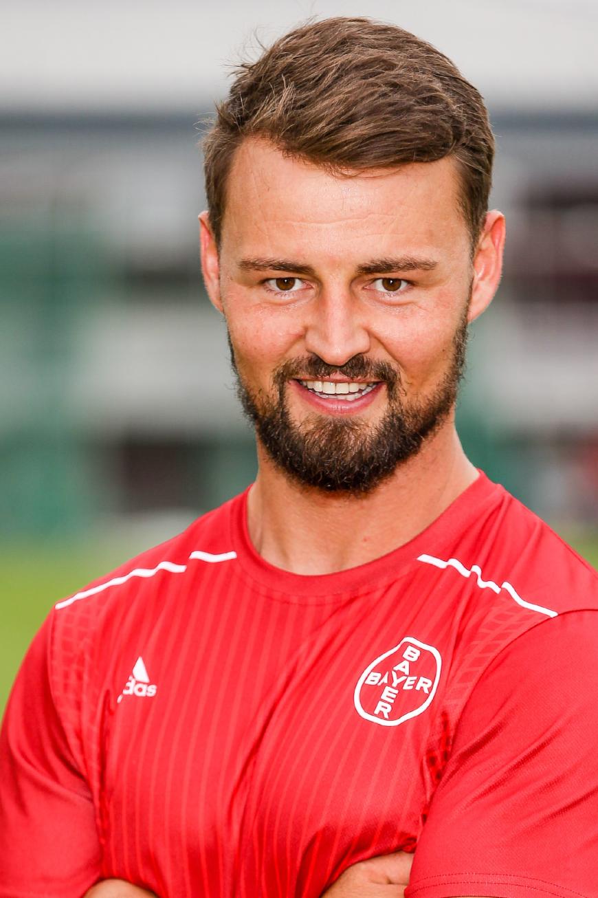 Heinrich Popow (33), Springer, Weltmeister, Paralympics-Sieger
„Tanzen ist für mich die Perfektion der Bewegung. Dieser Herausforderung möchte ich mich mit meiner Behinderung stellen und damit andere Menschen motivieren.“