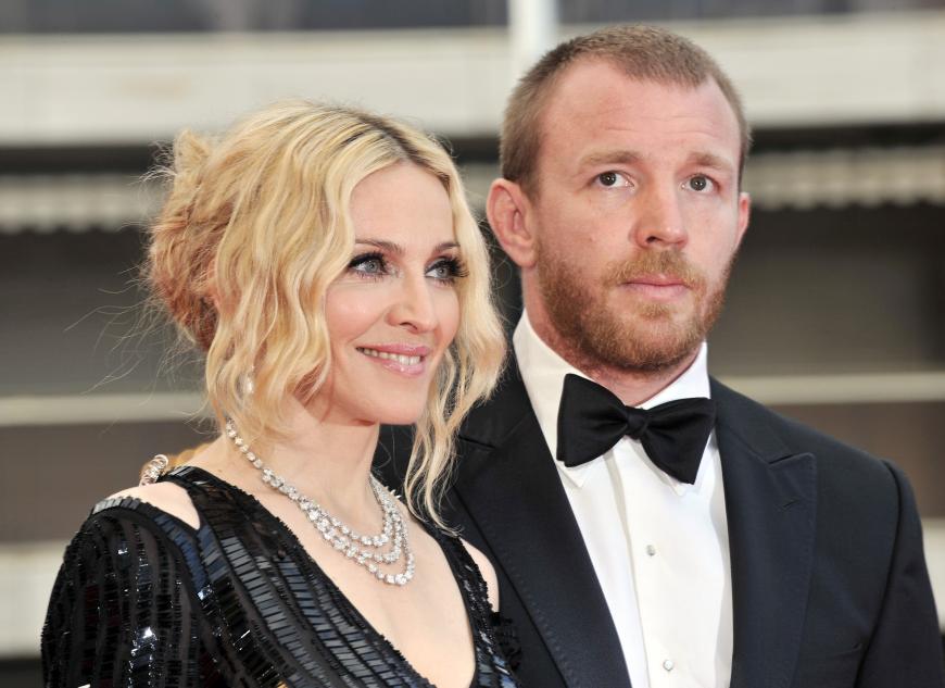 Madonna bekam mit ihrem jetzigen Ex-Mann Guy Ritchie ihren Sohn Rocco.