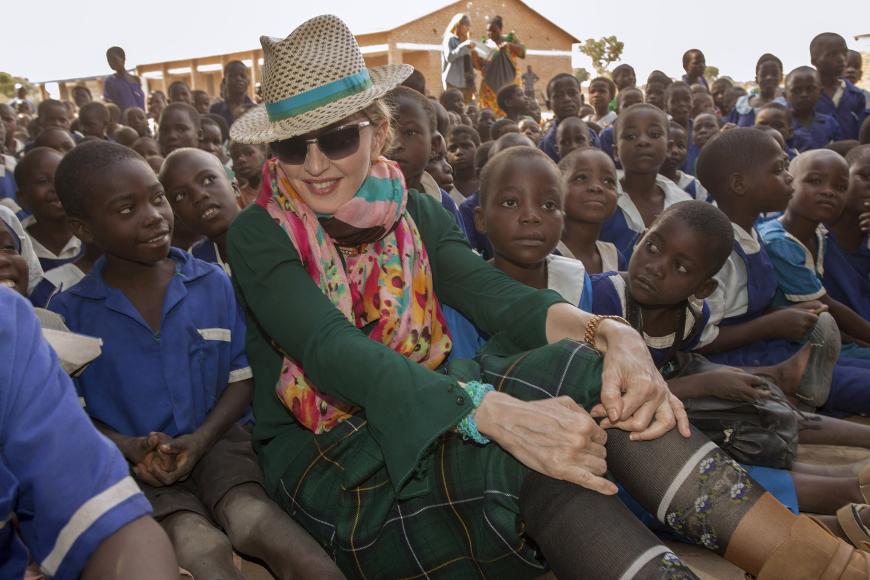 Madonna zu Besuch in Malawi.
