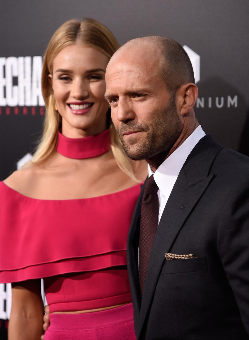 Die 29-Jährige und ihr Verlobter Jason Statham erwarten ihr erstes Baby.
