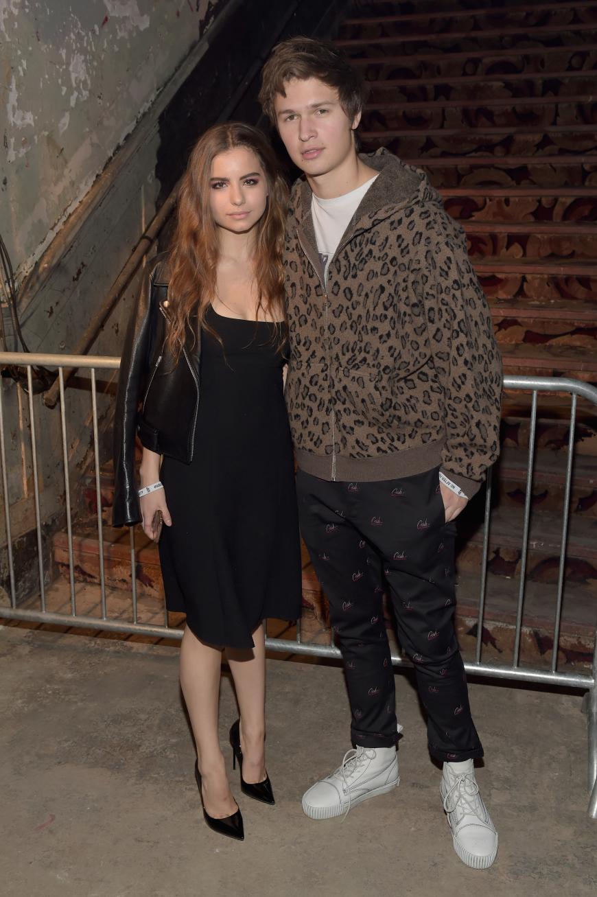 Violetta Komyshan und Ansel Elgort bei Alexander Wang.