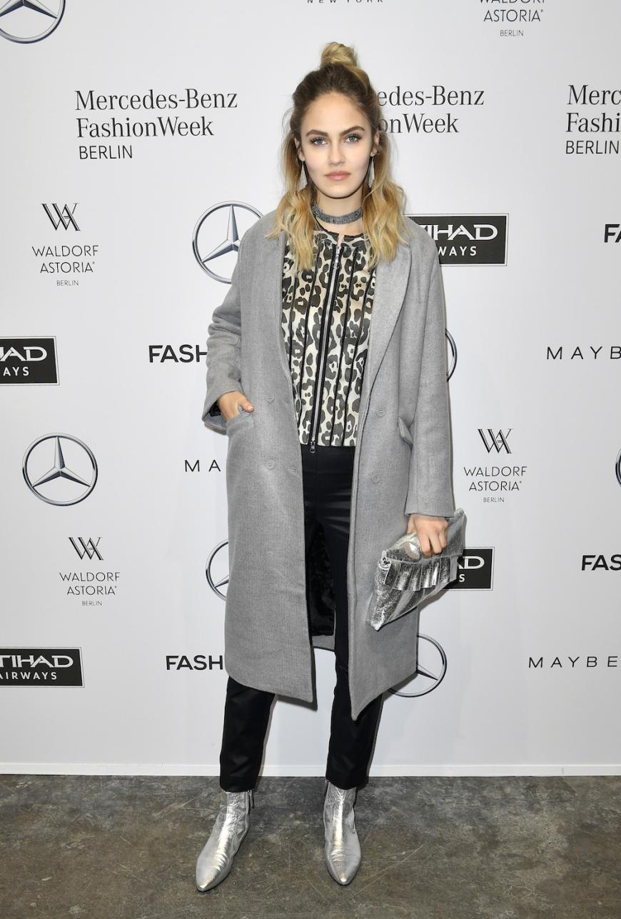 Elena Carrière wurde 2016 zweite bei Germany's Next Topmodel, im Januar kündigte sie ihren Vertrag