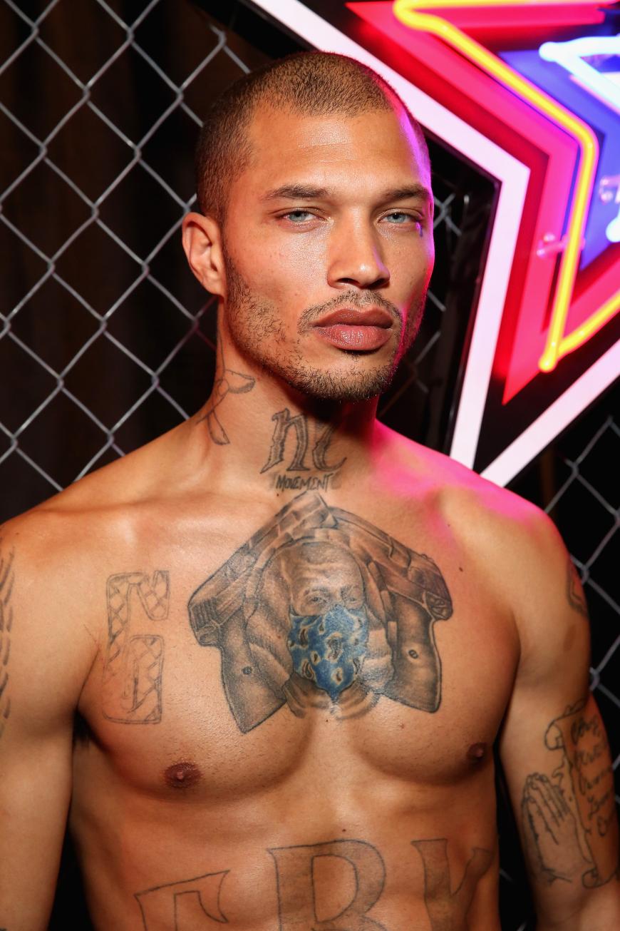 Nun posiert Jeremy Meeks bei der New York Fashion Week.