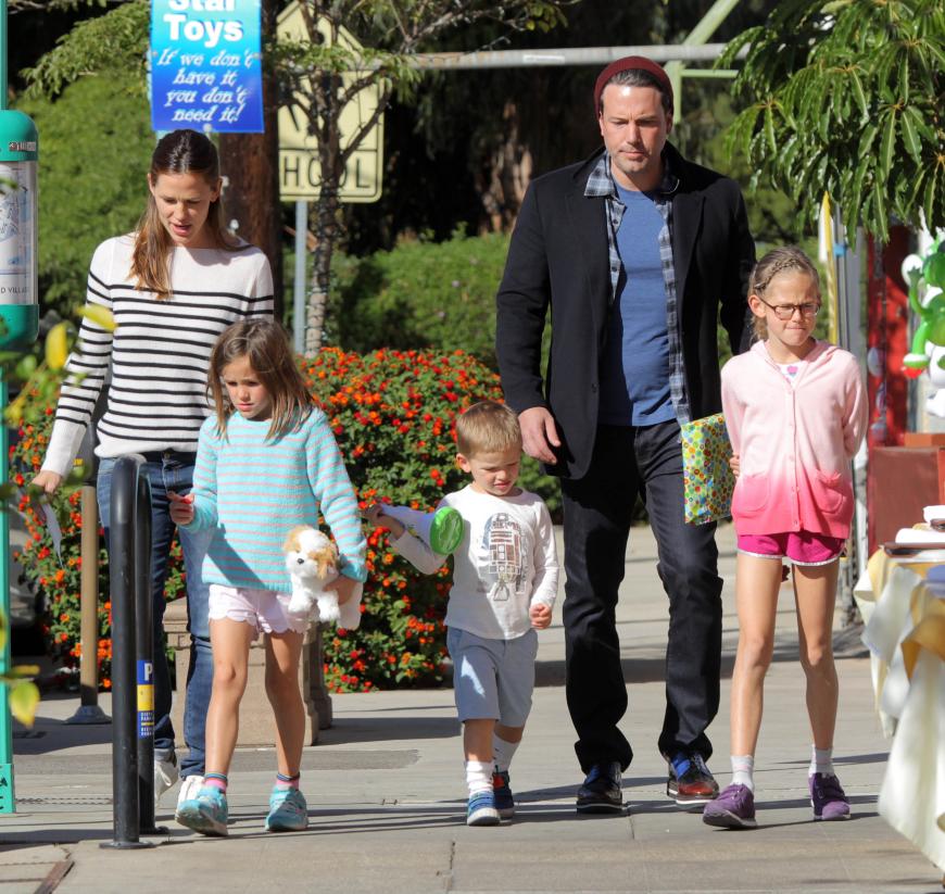 Für ihre Kids Seraphina, Violet und Samuel wollen