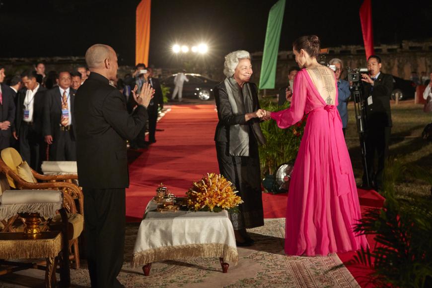 Zur Filmpremiere kamen auch der König von Kambodscha, Norodom Sihamoni, und Königinmutter Norodom Monineath persönlich.
