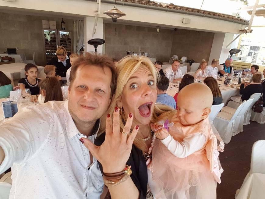 Aaaaaah! Das erste Foto nach dem Antrag von Jens Büchner: Daniela Karabas zeigt ihren Verlobungsring.