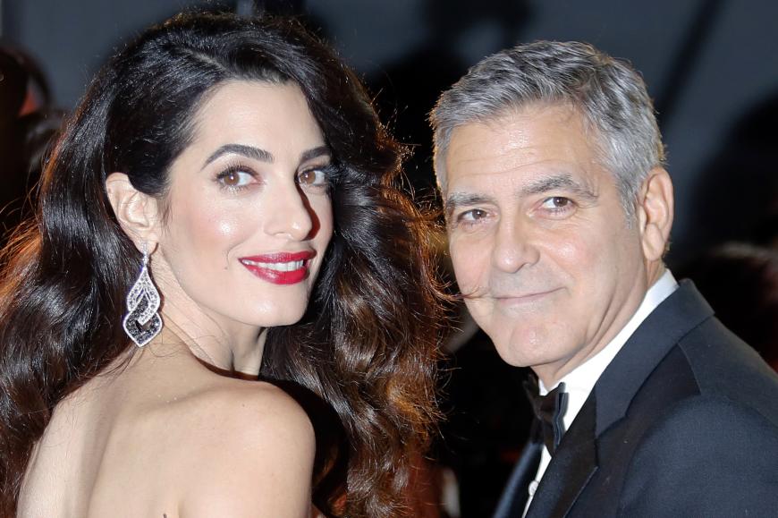 Amal und George Clooney waren am Freitagabend gemeinsam in Paris bei der Verleihung des César-Awards.