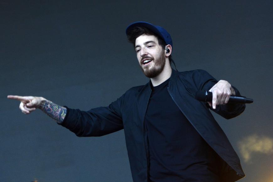 Der Rapper Casper soll heimlich seine Freundin Lisa Volz in Las Vegas geheiratet haben.
