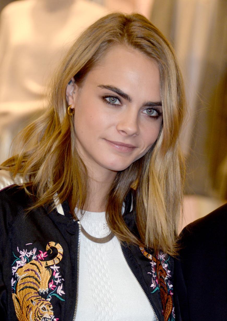 Vorher wirkte Cara Delevingnes Look deutlich natürlicher.