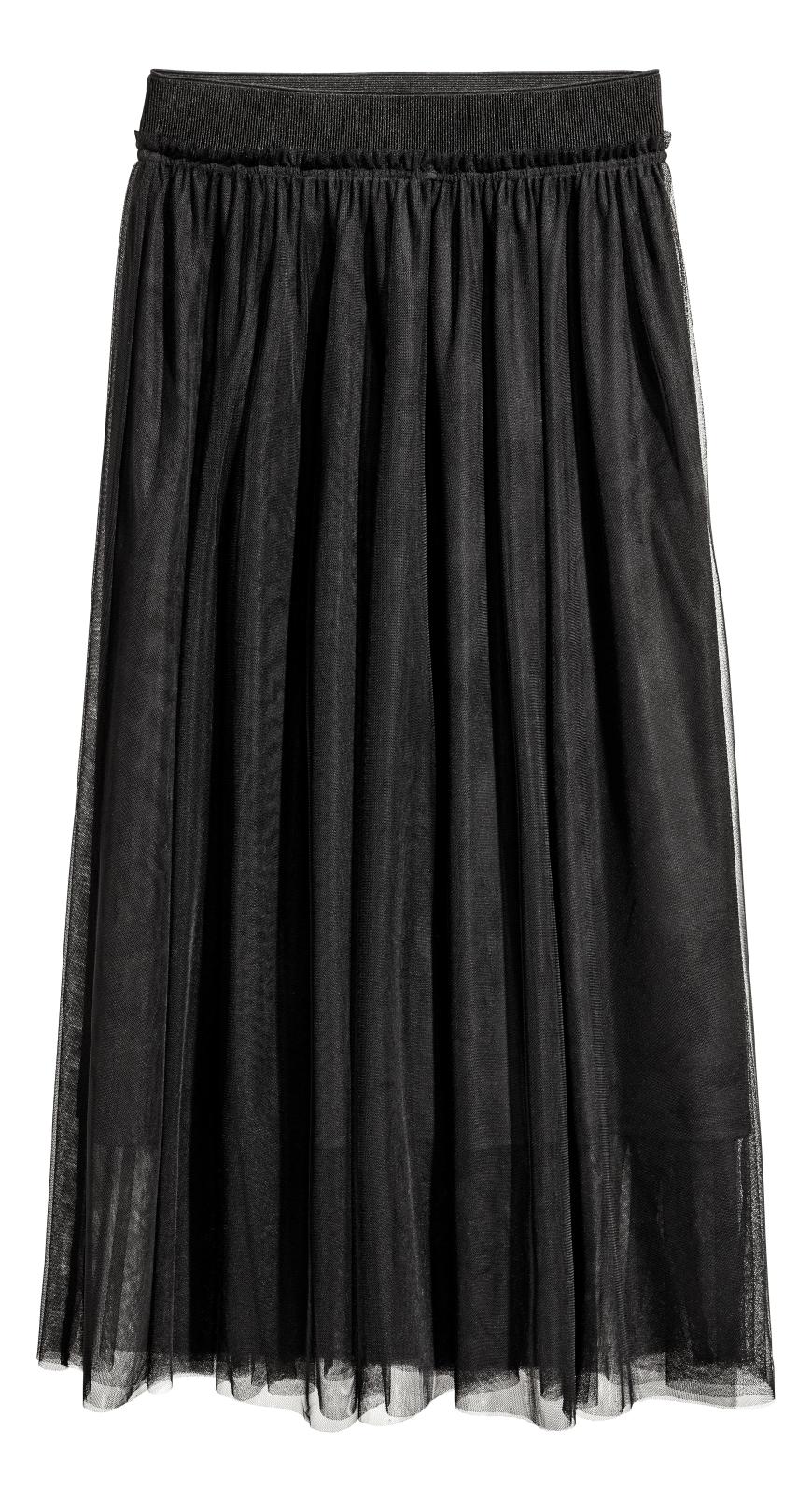 Der federleichte Rock ist in jeder Lebenssituation im Frühling ein toller Begleiter. Egal ob abends zu Pumps oder am Tag zu einer Jeansjacke, eine top Wahl. H&M, ca. 20€.