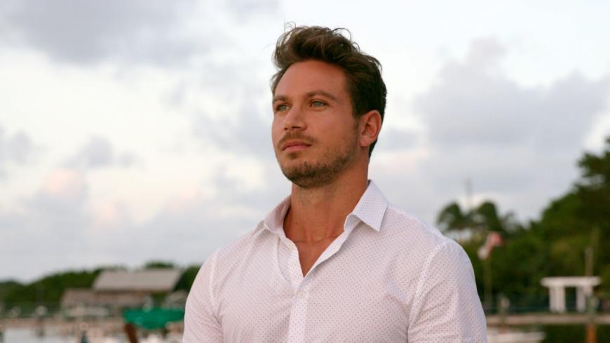 Sebastian Pannek hat endlich seine letzte Rose vergeben - dennoch wirkt der Bachelor nicht sehr glücklich.