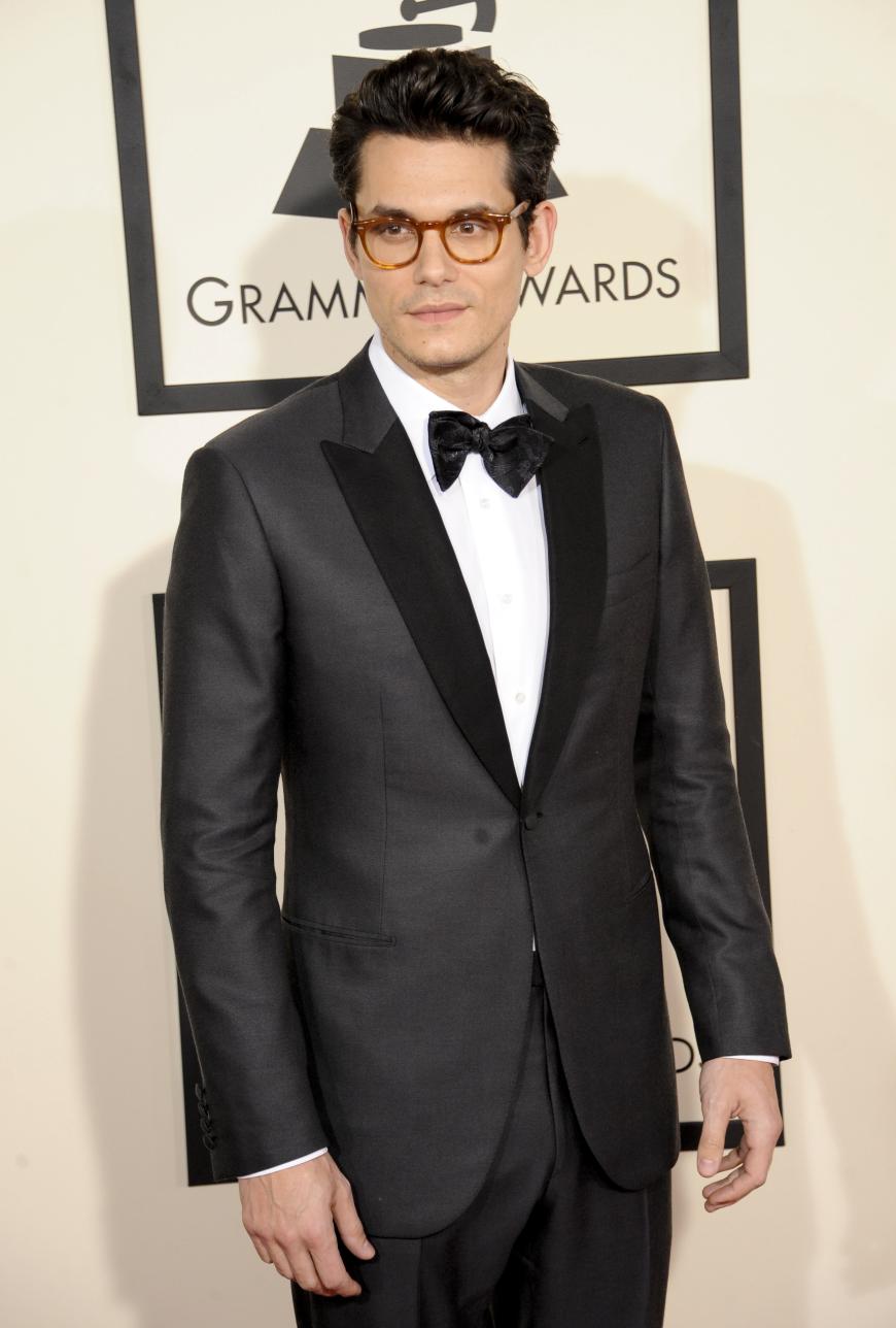 In Hollywood gilt John Mayer als echter Womanizer. Doch jetzt scheint es, als wolle er sein Jungesellen-Dasein an den Nagel hängen.