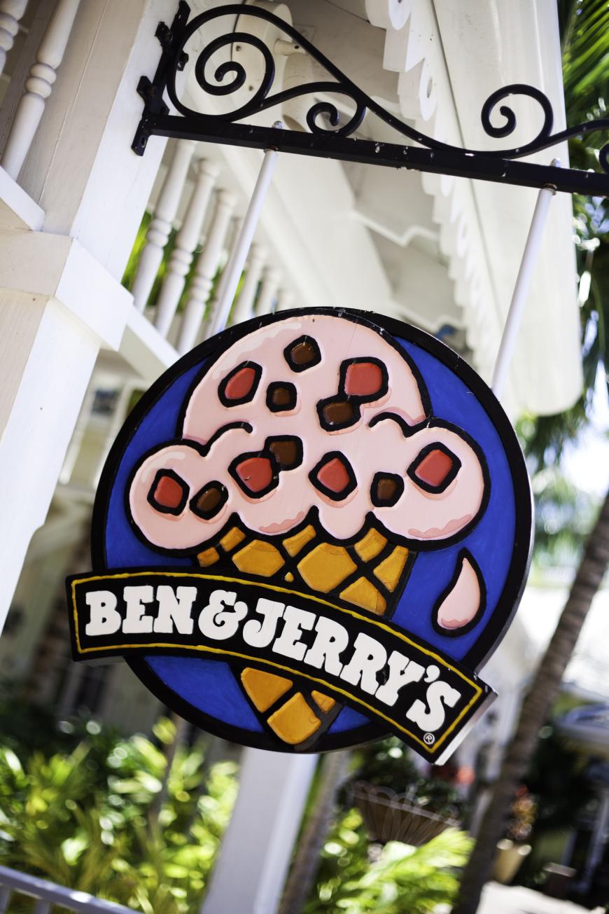 Das ist eine geniale, neue Idee von Ben und Jerry's, ein Schloss für den Eiscreme-Pint!