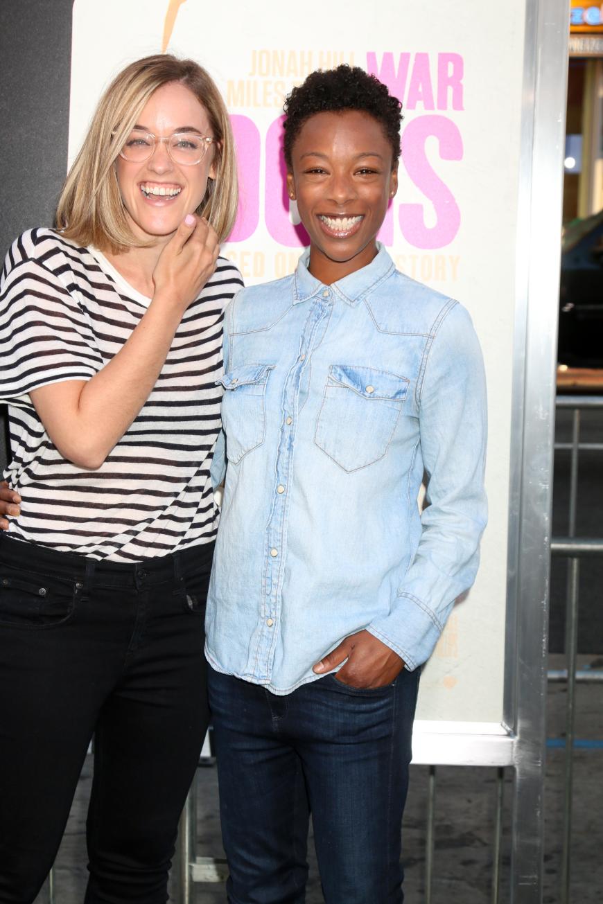 Lauren Morelli (l.) und Samira Wiley lernten sich 2014 am Set von "Orange Is The New Black" kennen und lieben - jetzt haben die beiden Frauen ganz romantisch in Palm Springs geheiratet.