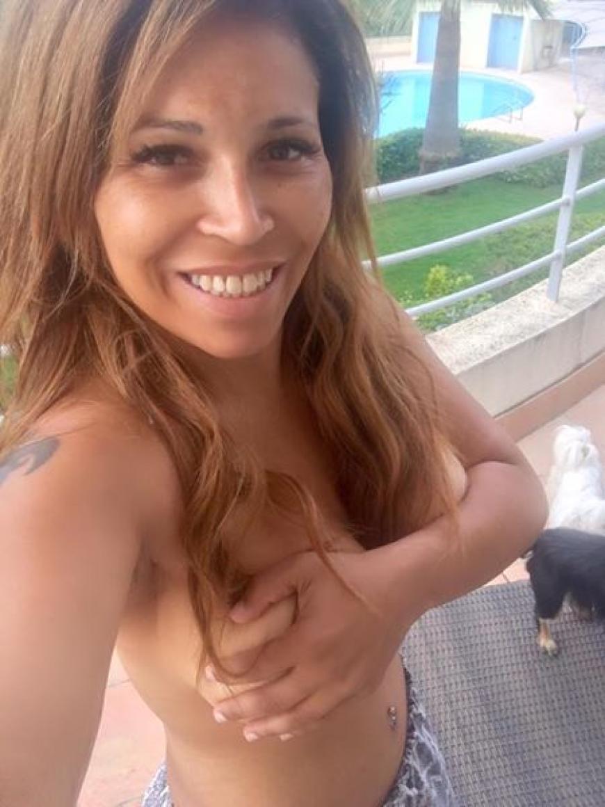 Patricia Blanco: Shitstorm wegen oben-ohne-Selfie - Bild 1