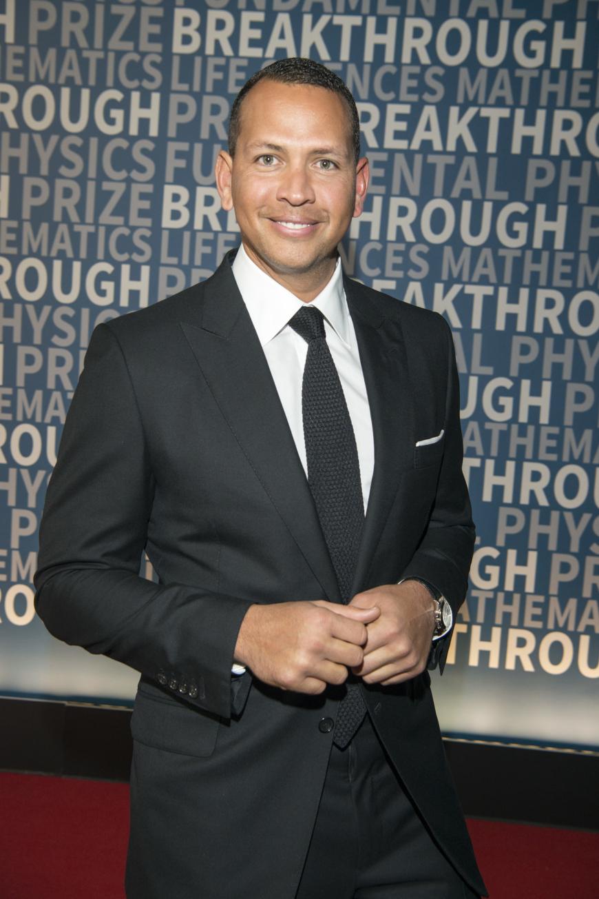 Alex Rodriguez bekennt sich zu seiner Beziehung mit Jennifer Lopez.