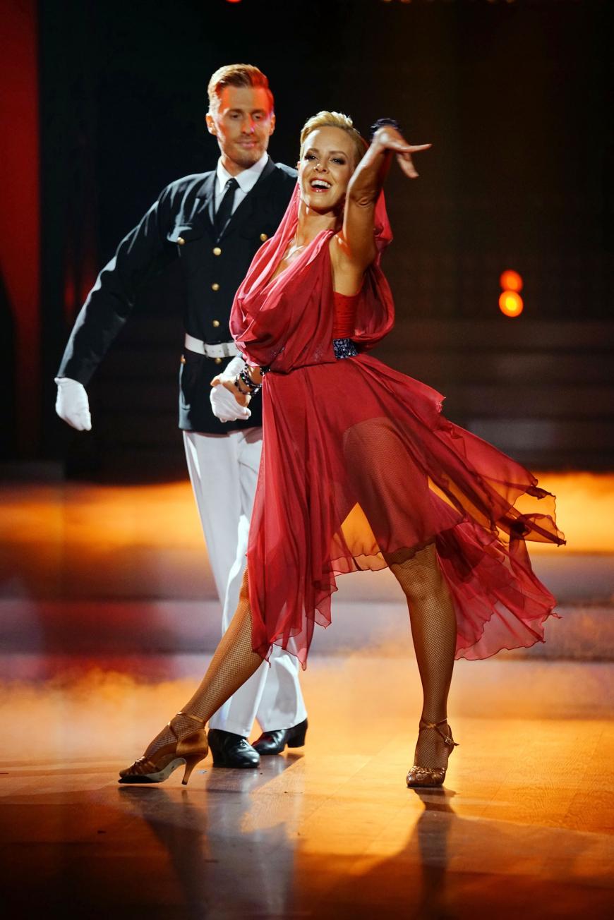 Für Isabel Edvardsson war der Paso Doble gemeinsam mit Promi-Kandidat Maximilian Arland damit ihr letzter Tanz in der 10. Staffel von