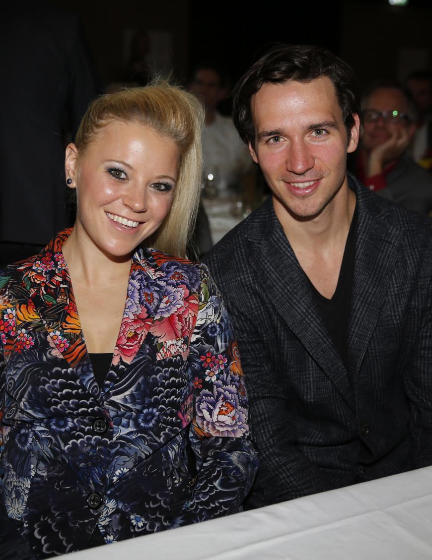 Der Sportler und seine Freundin Miriam Gössner freuen sich auf ihr erstes gemeinsames Baby.