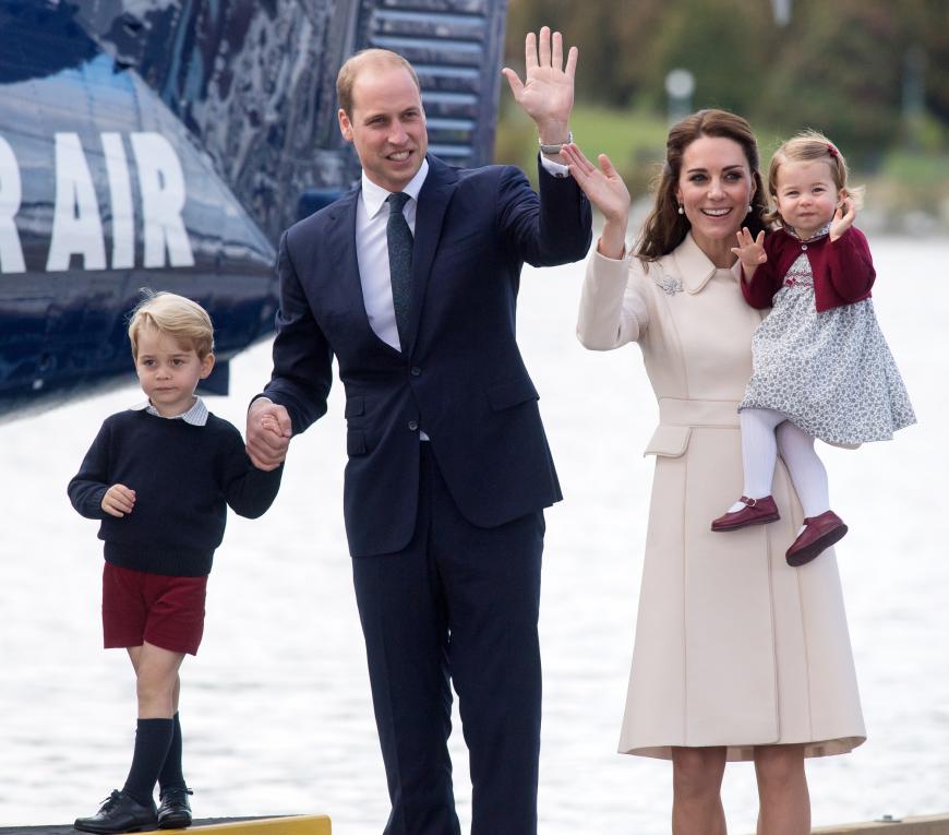 Herzogin Kate mit Ehemann Prinz William und die Kinder George und Charlotte