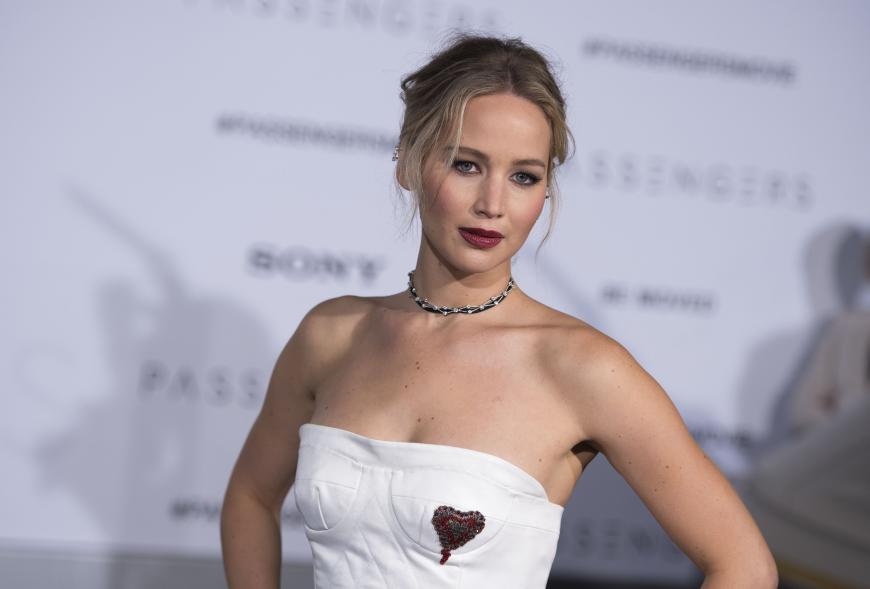 Oh oh, dicke Luft zwischen Jennifer Lawrence und ihren Freundinnen? Die können nämlich ihren Liebsten, Darren Aronofsky, nicht ausstehen!