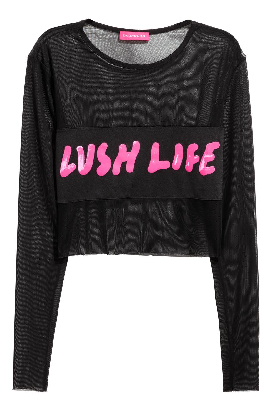 Wetten ihr zieht mit diesem coolen Shirt nicht nur im Fitness-Studio alle Blicke auf euch? H&M, 20€.