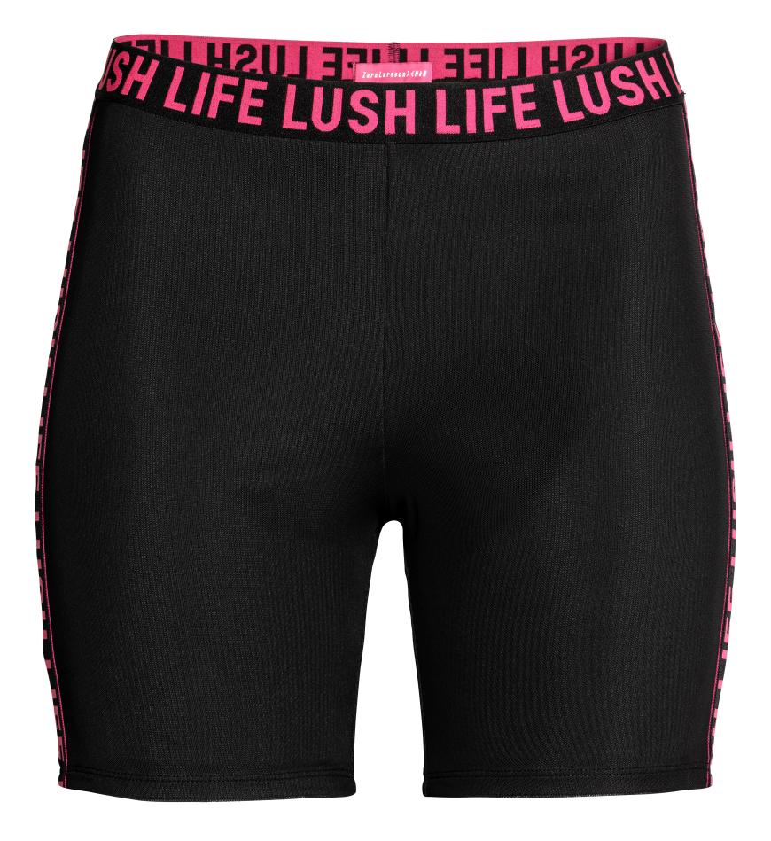 Diese Sporthose ist auch im Alltag zu einem Hoodie super lässig, H&M, ca. 20€.