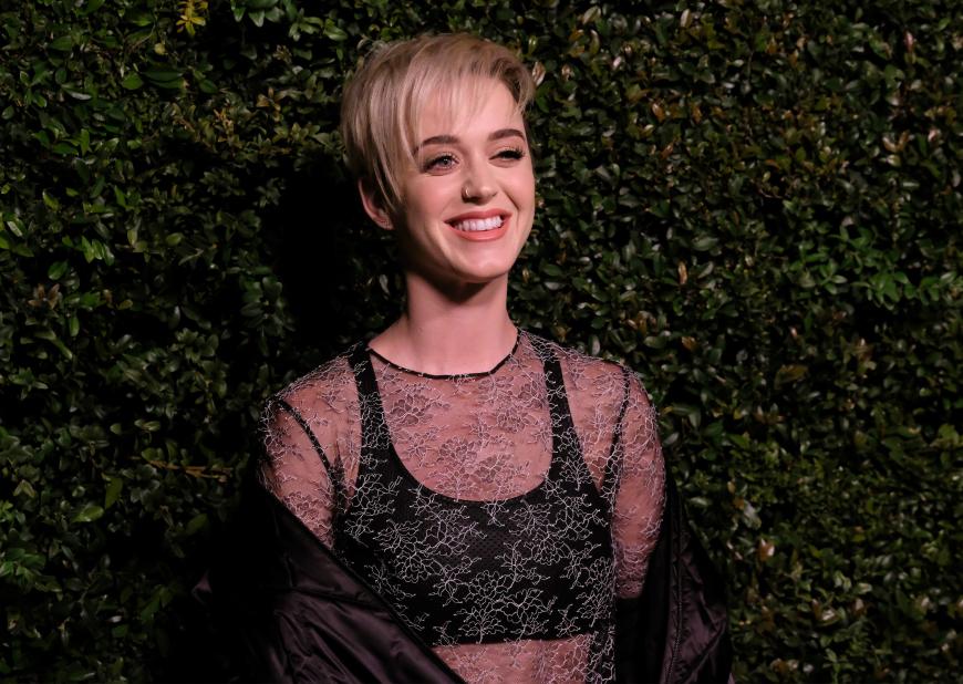 Katy Perry bewirbt ihre bald erscheinende Single mit einem coolen Rezept