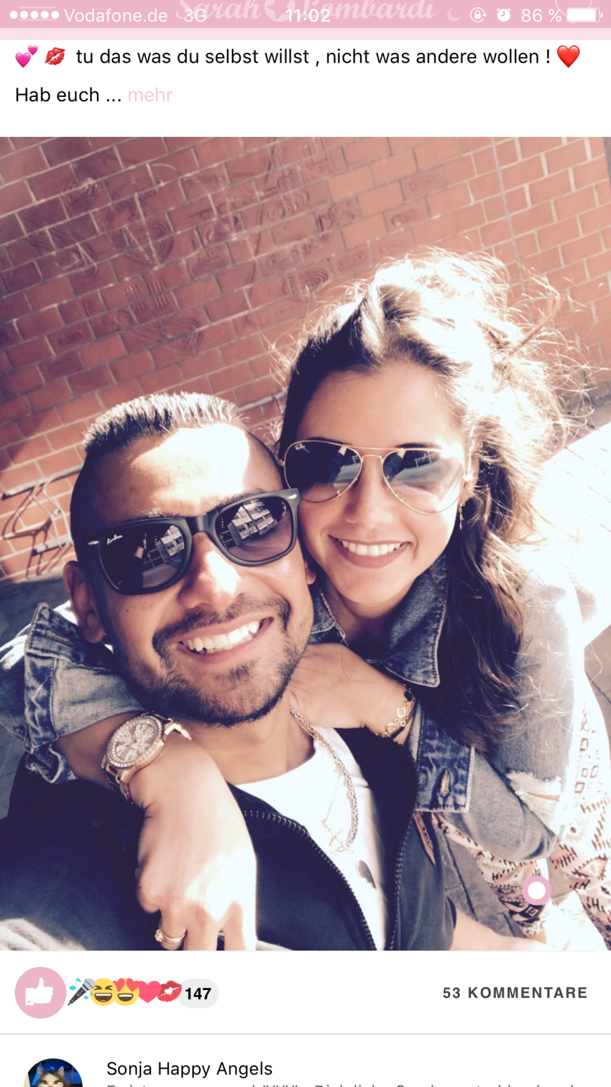 Super verliebt und strahlend zeigten sich Sarah Lombardi und Freund Michal T. jetzt auf ihrem ersten, offiziellen Liebes-Selfie.