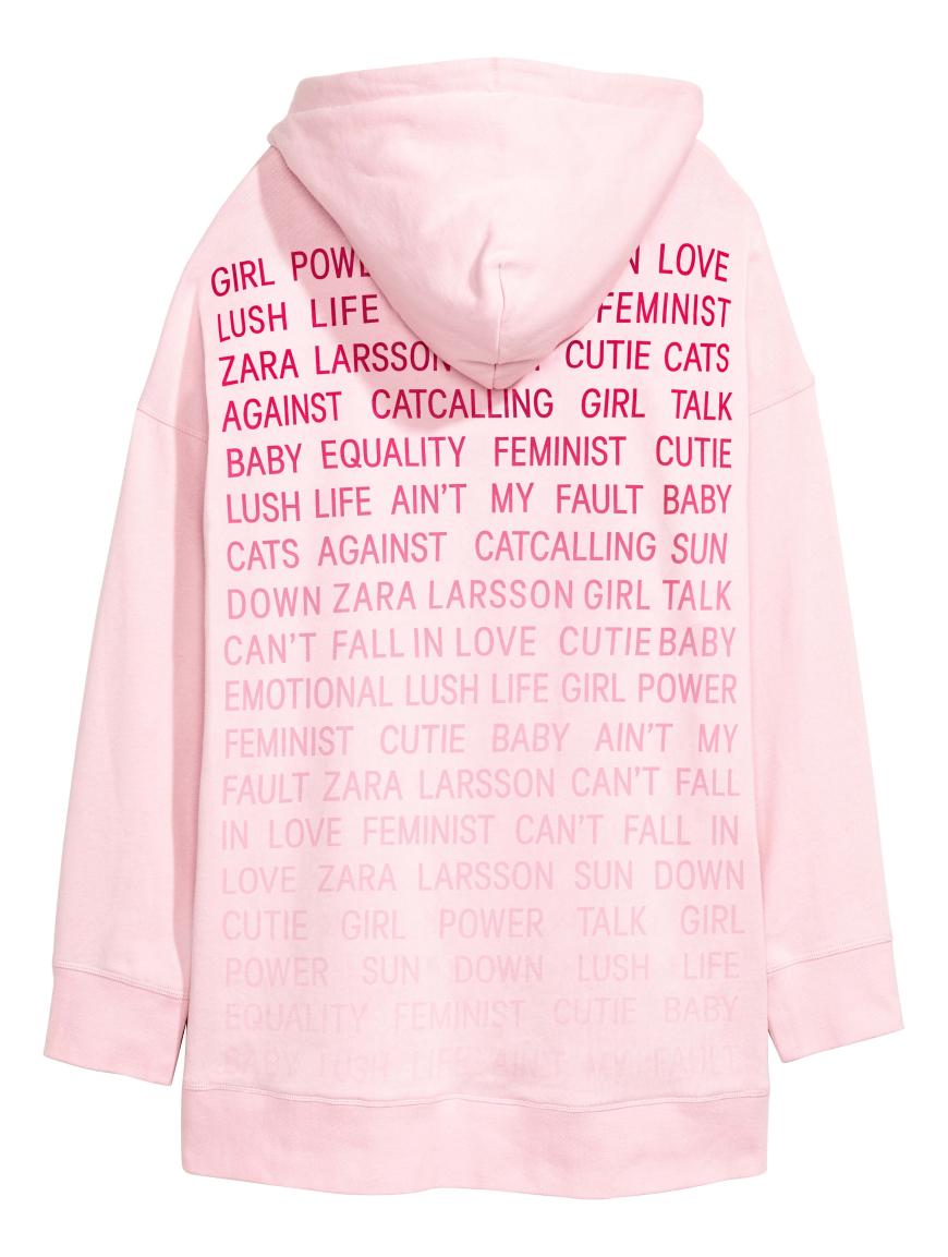 Und was ist das für eine süße Überraschung? Die Rückseite des Hoodies ist super schön gestaltet!