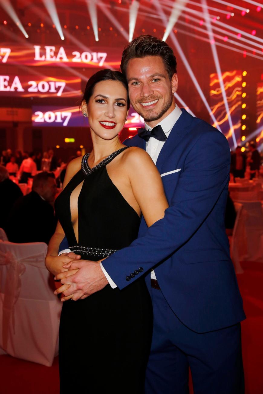 Sooo verliebt! Bachelor Sebastian Pannek und Clea-Lacy Juhn sind super happy