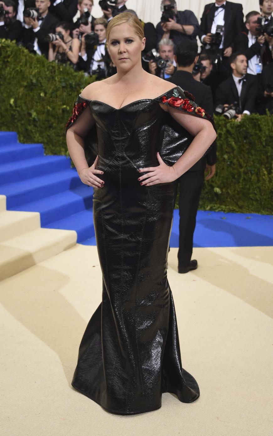 Schauspielerin Amy Schumer, 35, in einem Kleid von Zac Posen.