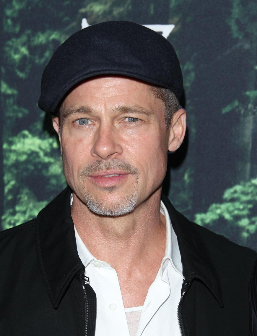 Brad Pitt bricht nach der Trennung von Angelina Jolie erstmals sein Schweigen. 