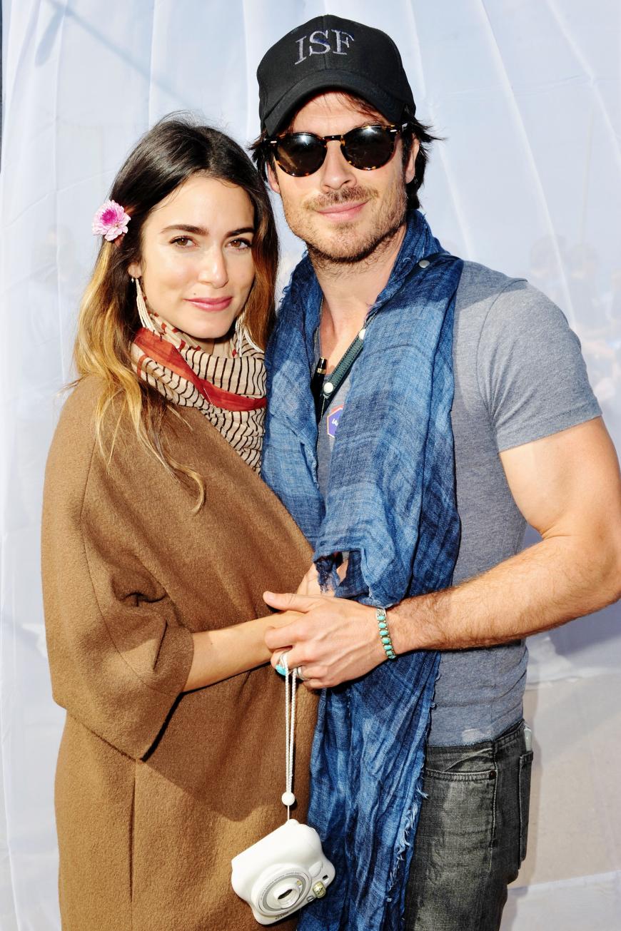 Jetzt ist die Katze aus dem Sack: Aus ihrer Schwangerschaft haben Nikki Reed und Ian Somerhalder bisher ein großes Geheimnis gemacht und den Baby-Bauch geschickt versteckt.