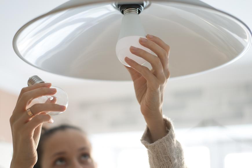 Strom sparen geht am besten mit Energiespar-Lampen.