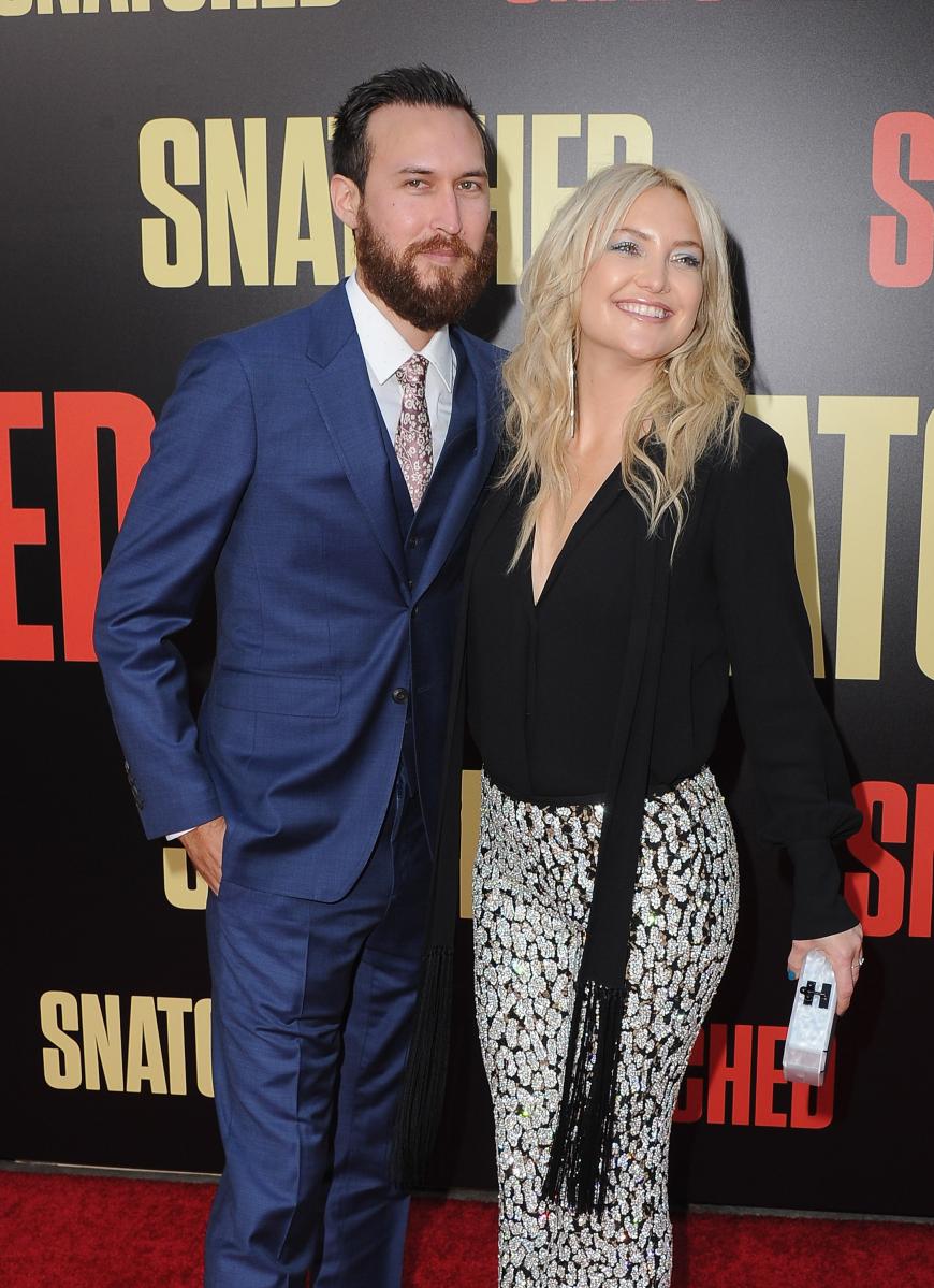 Kate Hudson hat zwei Kinder, war einmal verheiratet und einmal verlobt. Ob es diesmal hält?