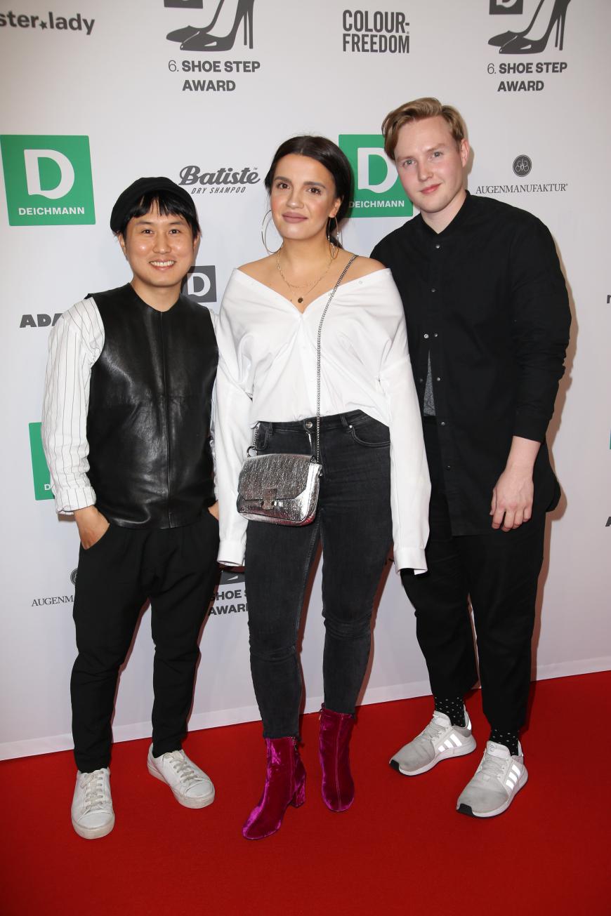 Während der Verleihung präsentierten Jungdesigner Hocheol Moon, Sarah Drosdziok und Danny Reinke ihre neuesten Kollektionen.