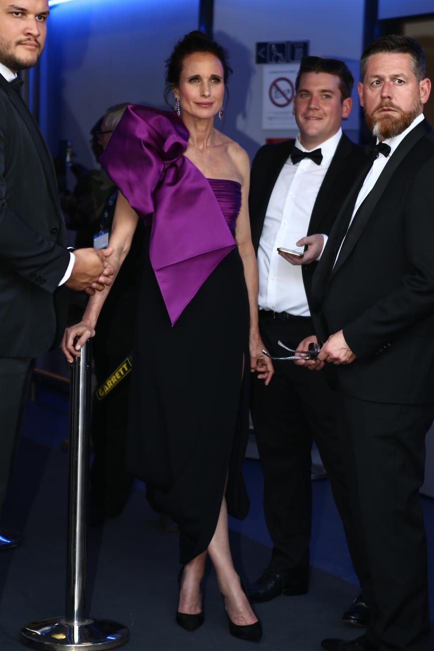 Einfach nur Wahnsinn, diese Frau! Kaum zu glauben, dass Andie MacDowell schon 59 Jahre alt ist.