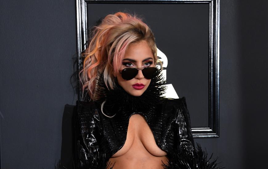 Lady Gaga trauert um ihre langjährige Freundin Sonja Durham. Sie starb nach langem Kampf gegen den Krebs.