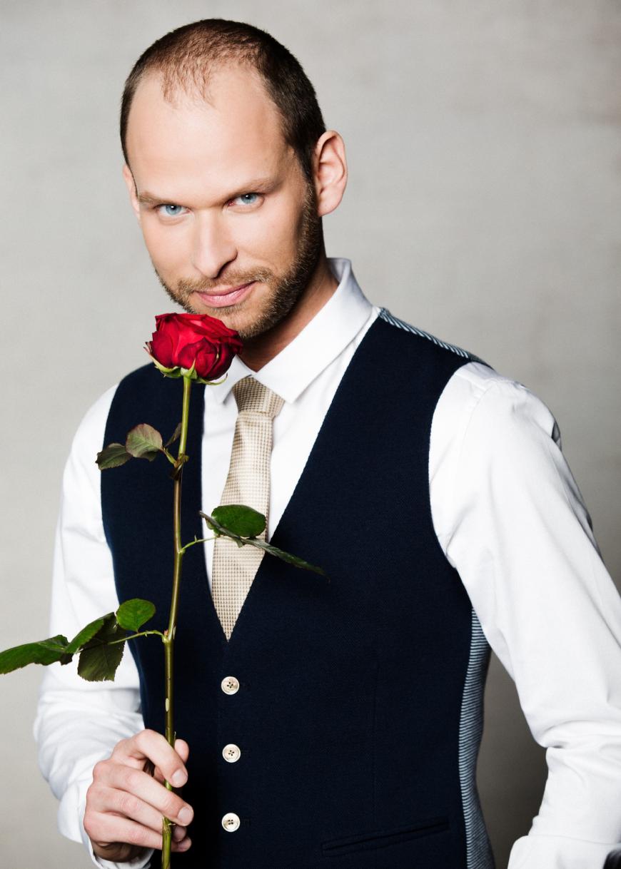 Julez aus Hamm ist einer der 20 Rosenanwärter, die ab dem 14. Juni Kandidat bei "Die Bachelorette" sind.