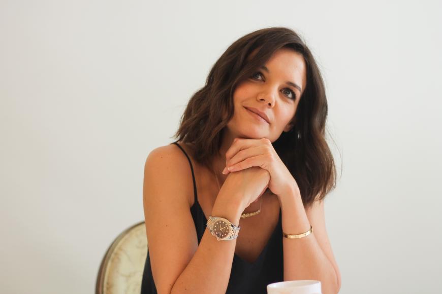 Katie Holmes darf jetzt wieder die Schulbank drücken!