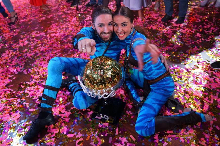 Gil Ofarim holte sich gemeinsam mit Tanzpartnerin Ekaterina Leonova den Titel