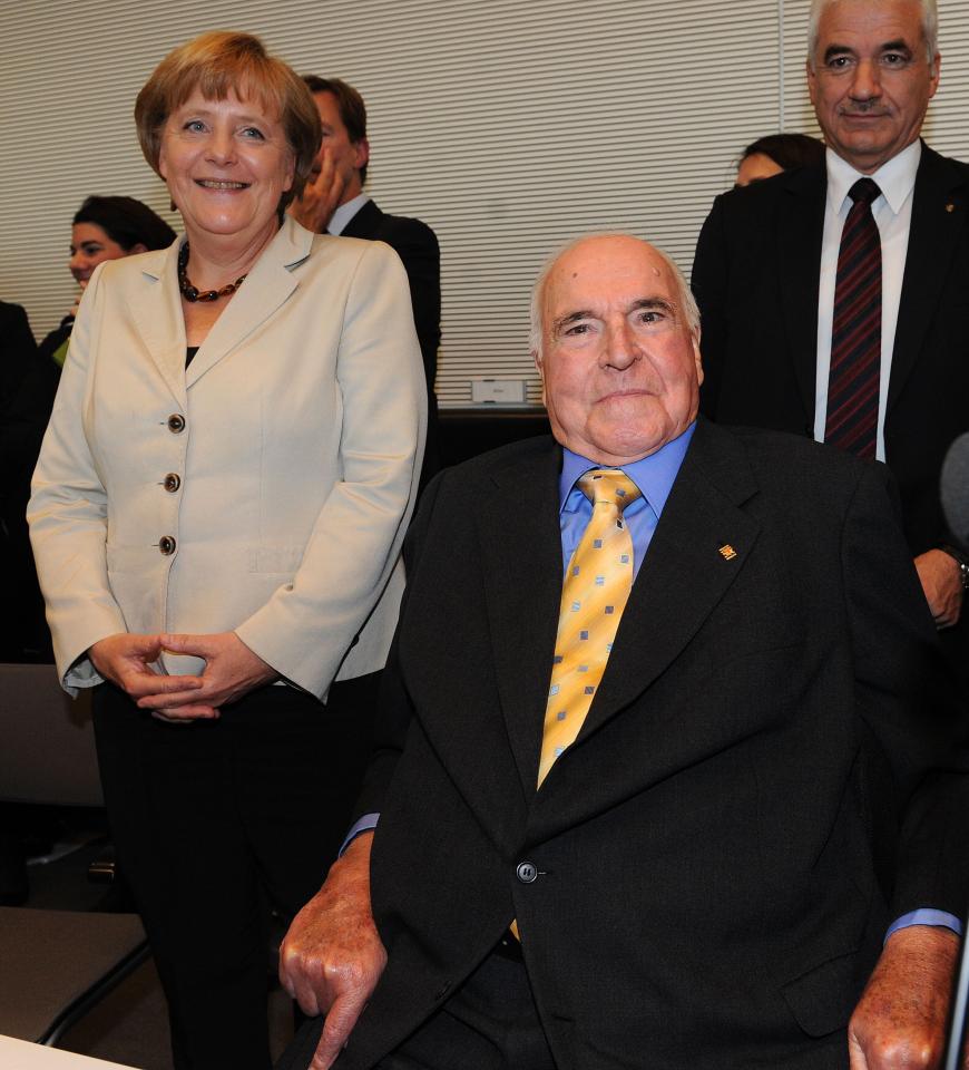 Helmut Kohl mit der heutigen Bundeskanzlerin Angela Merkel