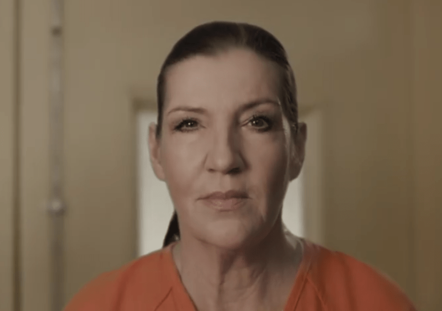 WHAAAT?! Spielt Katy Karrenbauer alias "Frauenknast"-Walter bald bei "Orange Is The New Black" mit?