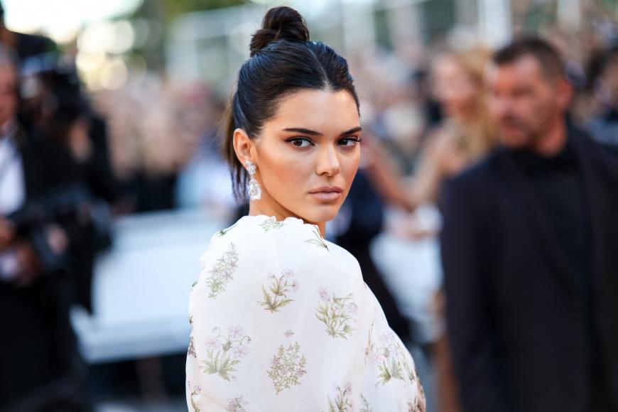 Kendall Jenners Bauchnabel wird zum Aufreger im Netz. 