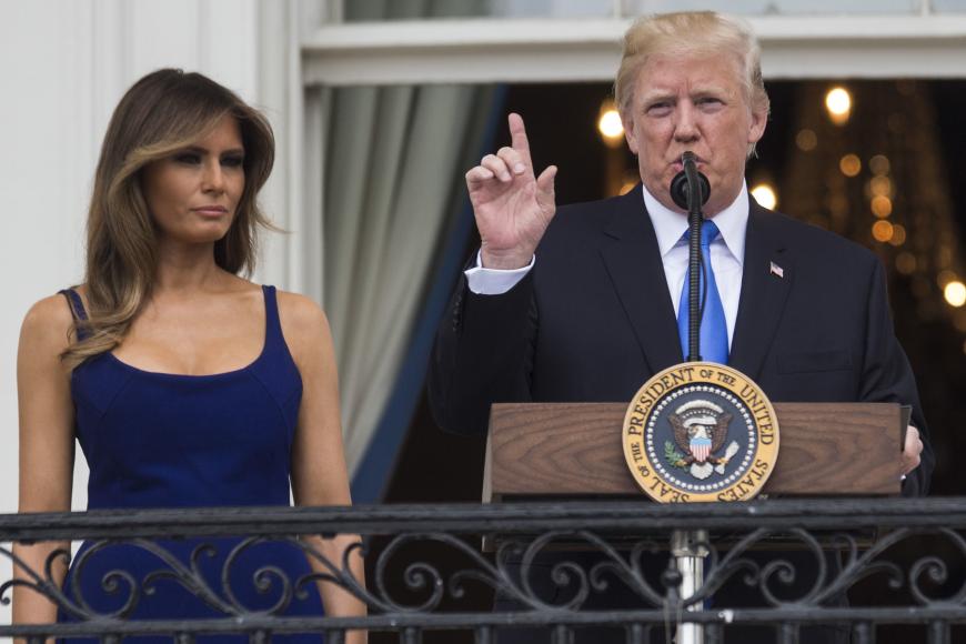 Während Donald Trump am G20-Gipfel in Hamburg teilnimmt, besucht Melania währenddessen das Deutsche Klimarechenzentrum.