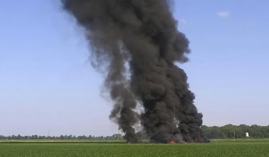 Das Flugzeug stürzte auf ein Sojabohnen-Feld bei Itta Bena in Mississippi.