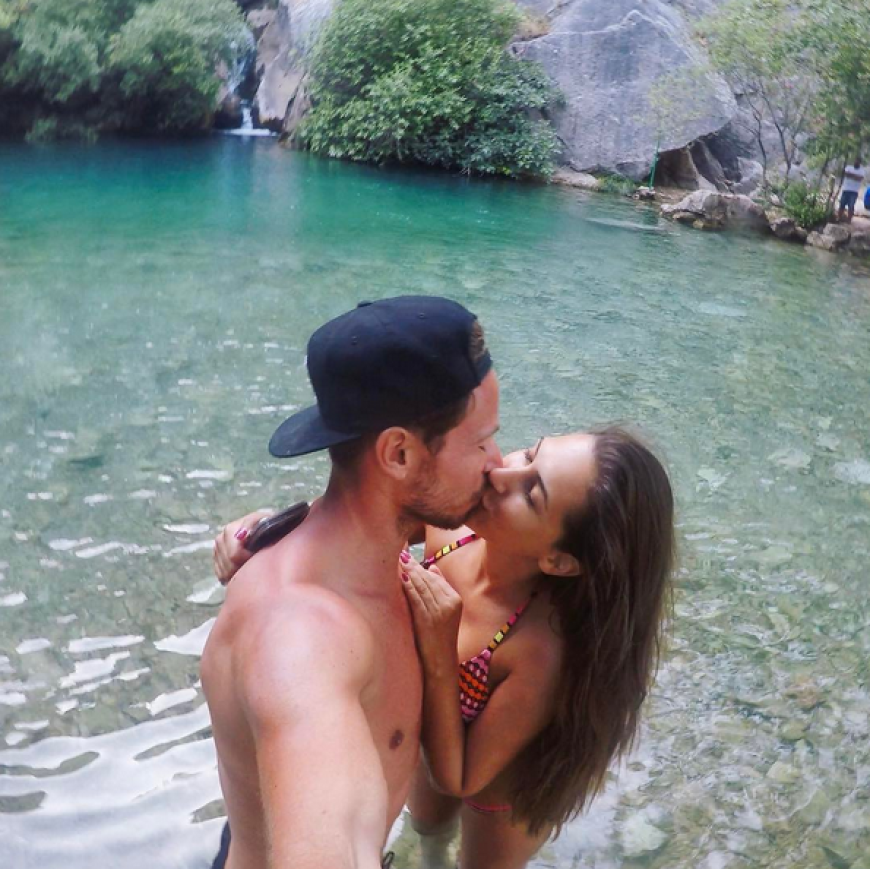 Awwww, wie süß - nicht. Viele Follower von Clea-Lacy Juhn und Sebastian Pannek sind genervt über die Zurschaustellung ihrer Liebe im Netz.